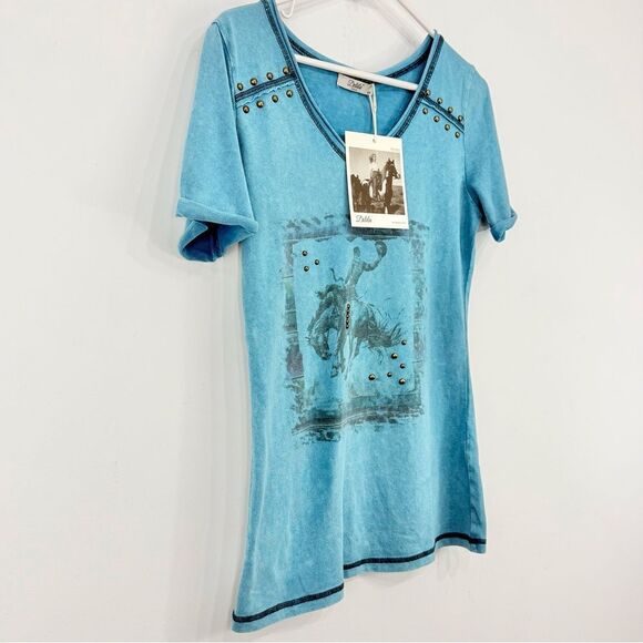 Delila Texas Teal Rodeo Cowboy Graphic V Neck Studded Short Sleeve Shirt NEW - Picture 4 of 16